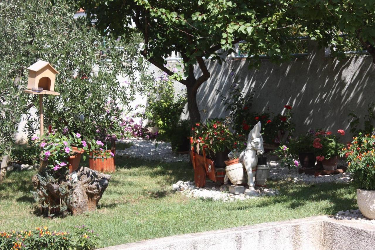 Family Apartment Mirela Borik Zadar Exterior foto