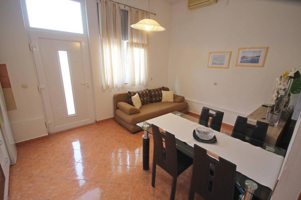 Family Apartment Mirela Borik Zadar Exterior foto